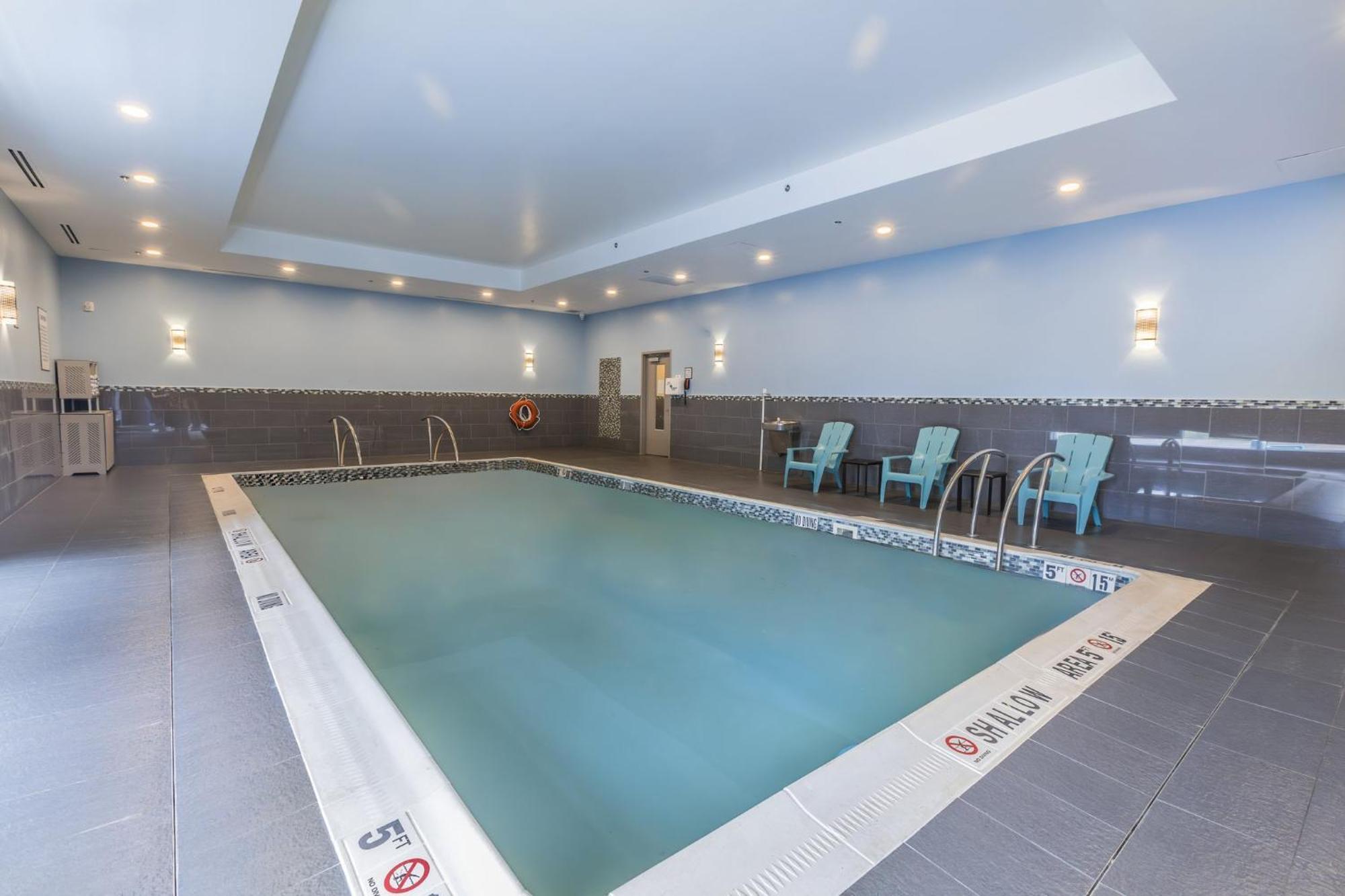 Holiday Inn Express Toronto-North York By Ihg Exterior foto