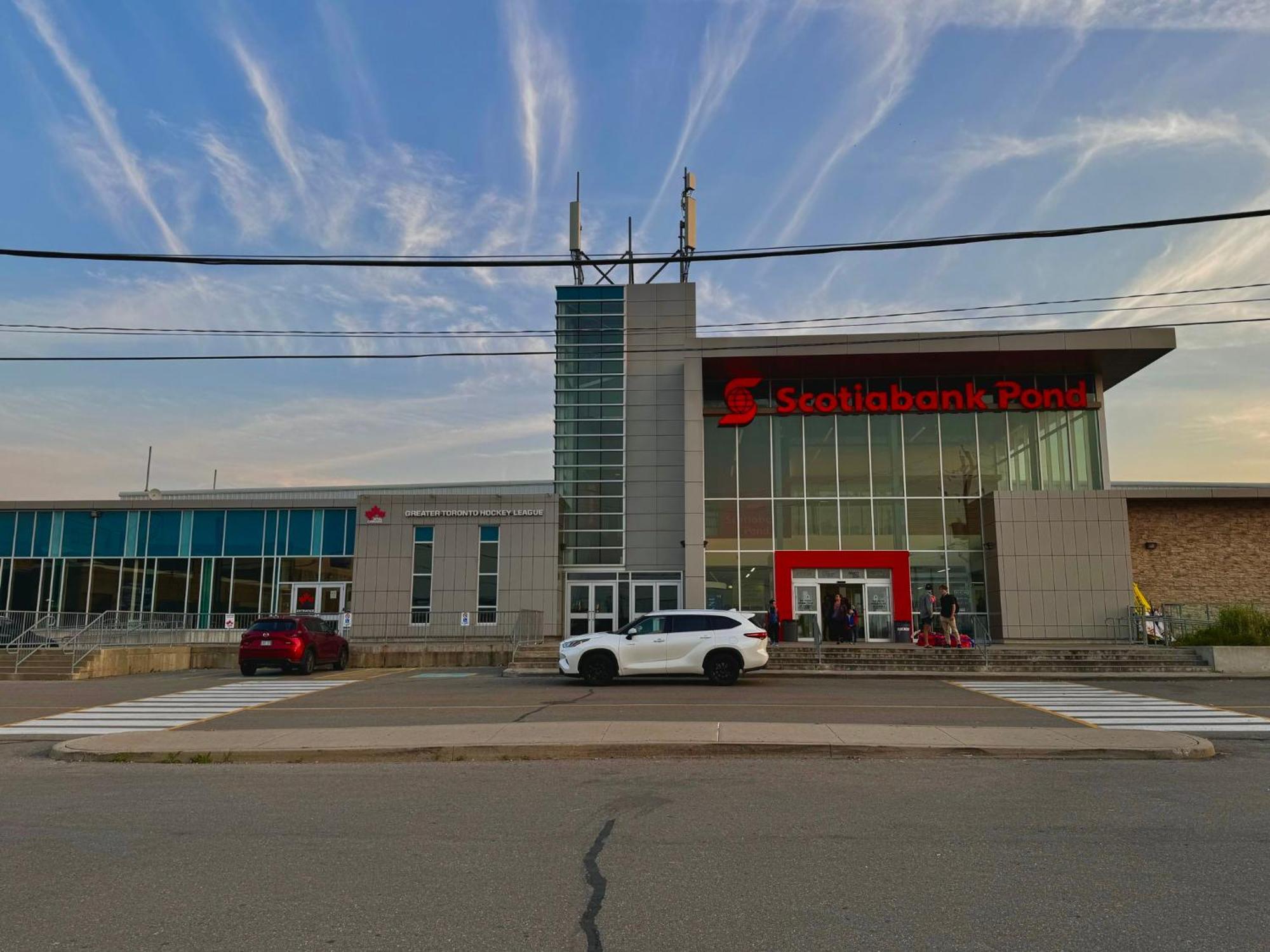Holiday Inn Express Toronto-North York By Ihg Exterior foto